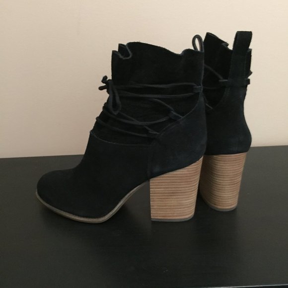 Ankle Boots - Picture 4 of 11